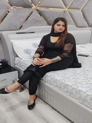 Call Girl in Sadashivanagar